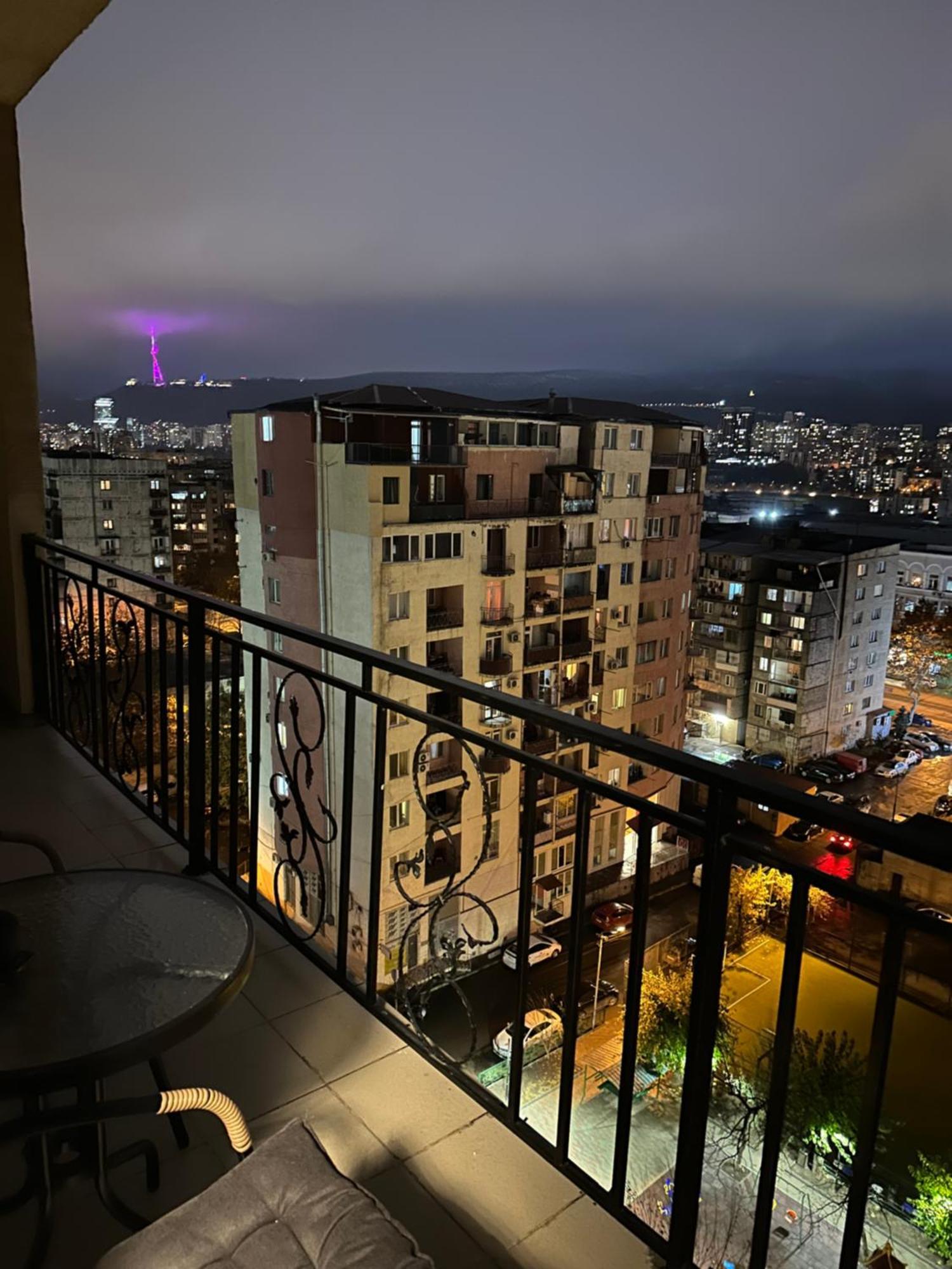 Tsereteli 87z Apartment