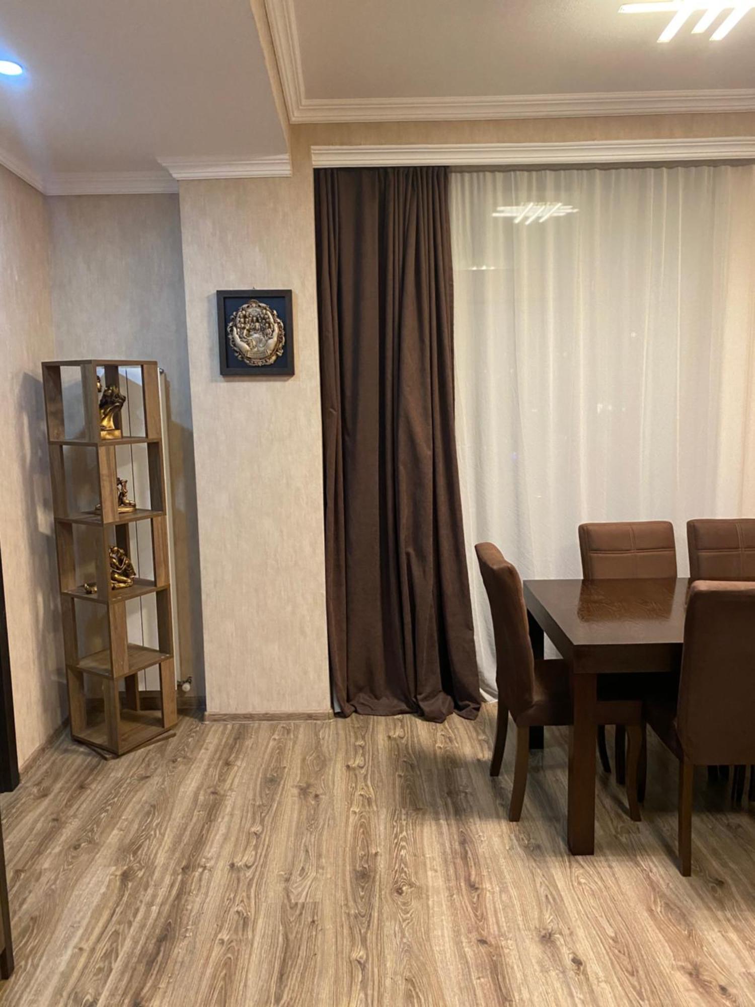 Apartment Tsereteli 87z Tbilisi
