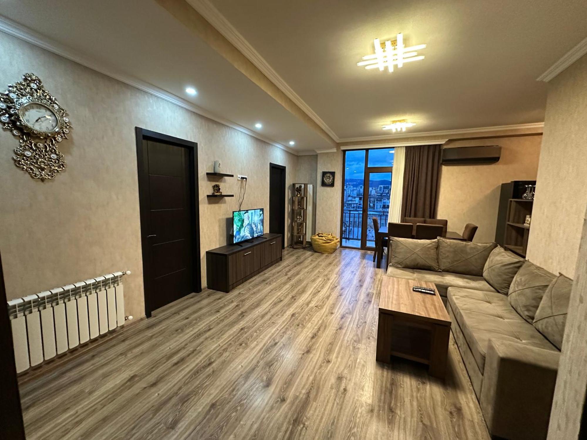Tsereteli 87z Tbilisi